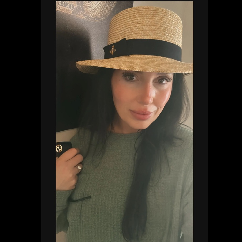 Summer Beach Straw Hat with Bee Emblem